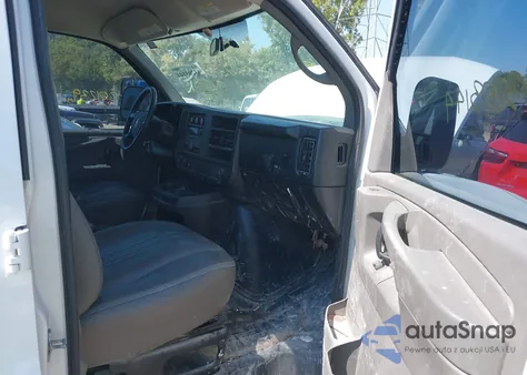 2014 GMC Savana 2500 Work Van z USA, uszkodzony, nr VIN 1GTW7FCA0E1151676